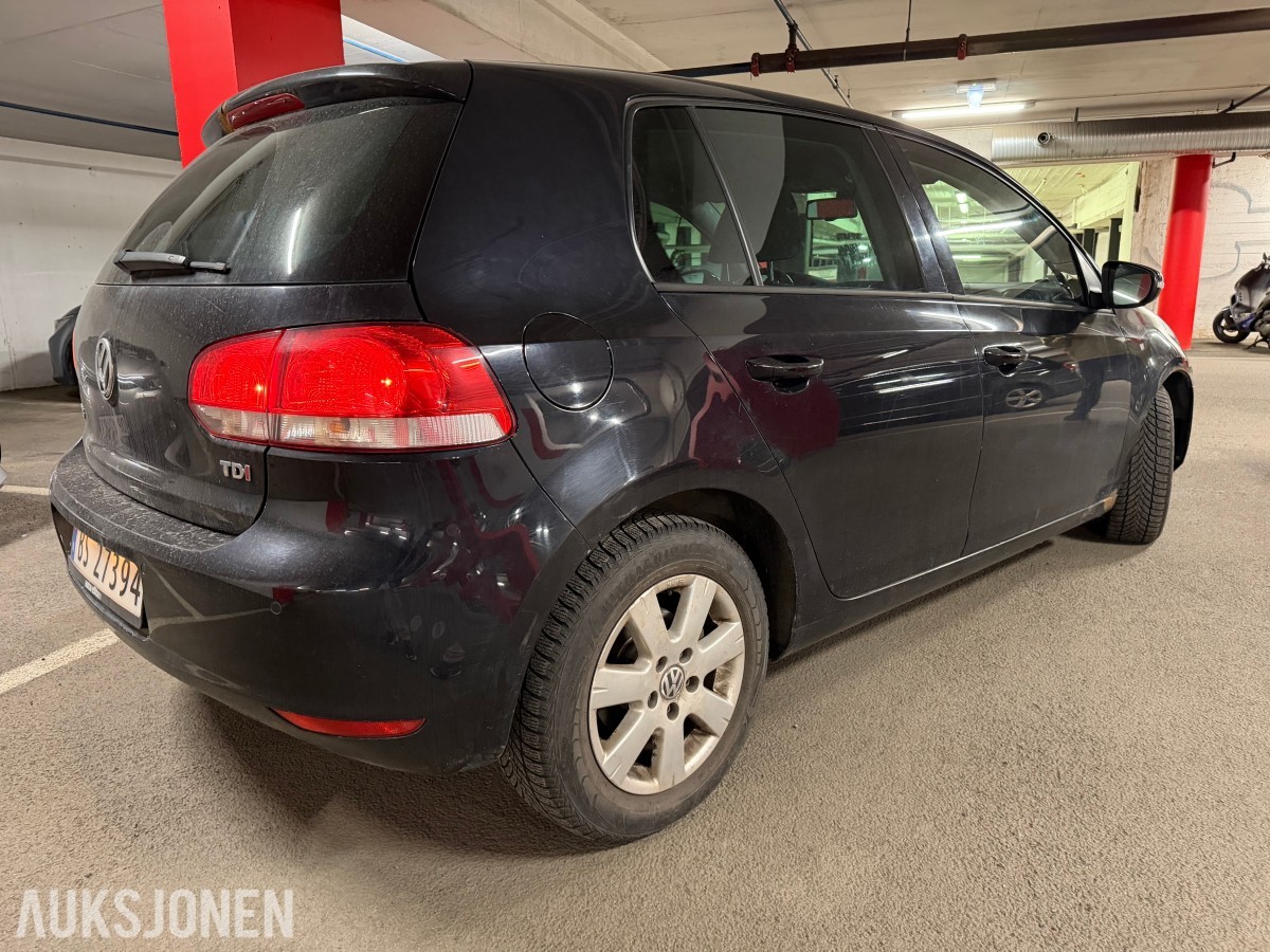 2011 Volkswagen Golf, 1.6 105HK AUTOMAT CRUISEKONTROLL EU OK 03.2028, 246207km
