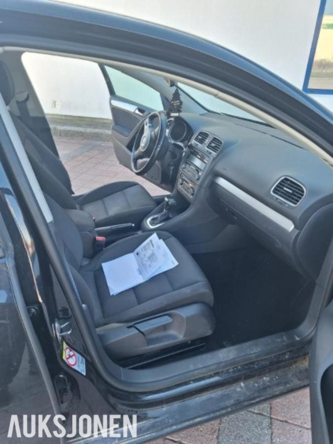 2011 Volkswagen Golf, 1.6 105HK AUTOMAT CRUISEKONTROLL EU OK 03.2028, 246207km