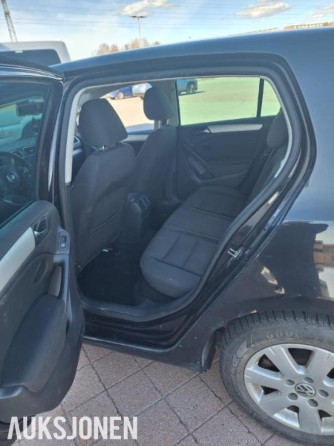 2011 Volkswagen Golf, 1.6 105HK AUTOMAT CRUISEKONTROLL EU OK 03.2028, 246207km
