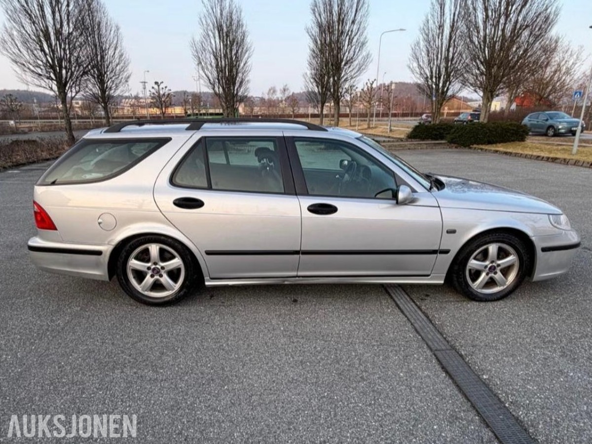 2005 Saab 9-5 2.0 150hk Skinnseter Automat Hengerfeste