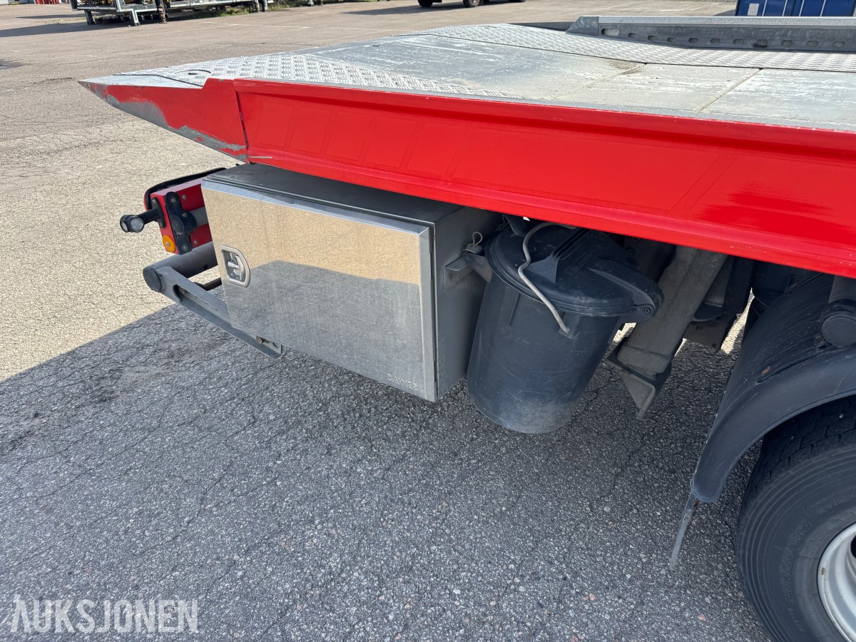 2024 DAF LF210FA - 12T bergingsbi/planbil med Omars-plan, 3-seter