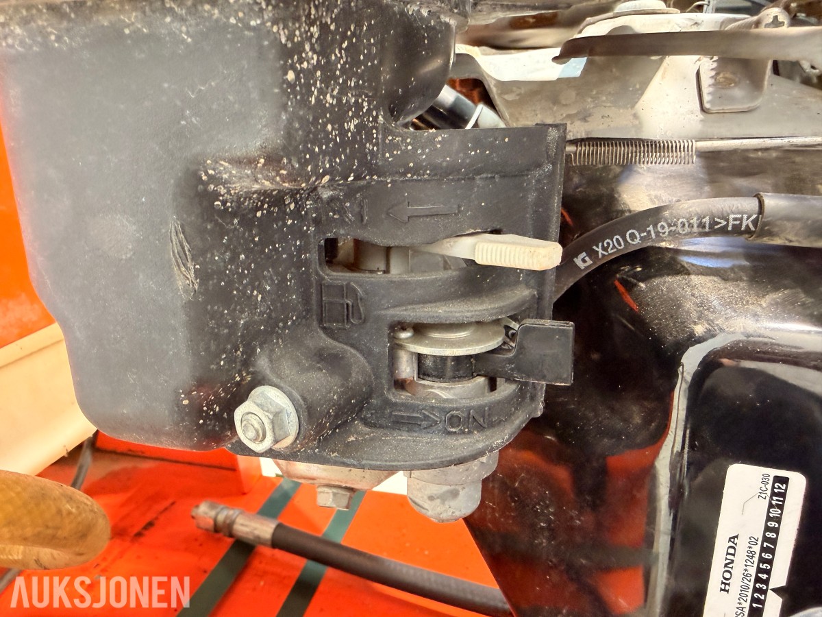 Husqvarna – proff gulvsag / asfaltkutter FS400LV