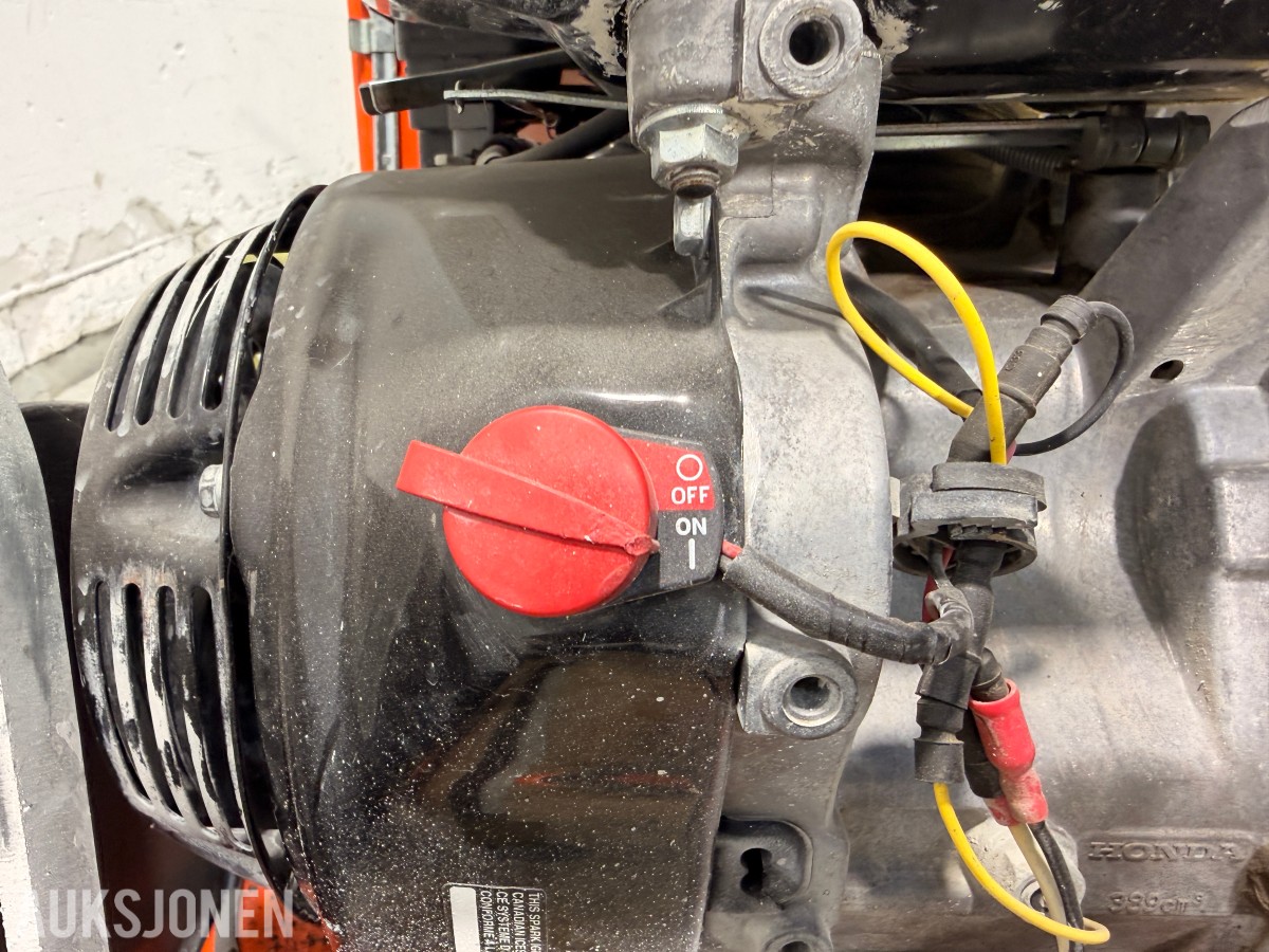 Husqvarna FS400LV gulvsag – asfalt/betongkutter 