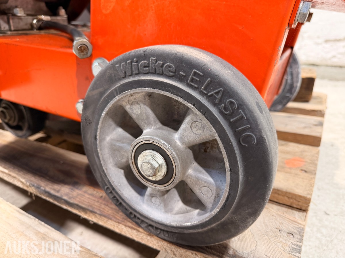 Husqvarna FS400LV gulvsag – asfalt/betongkutter 