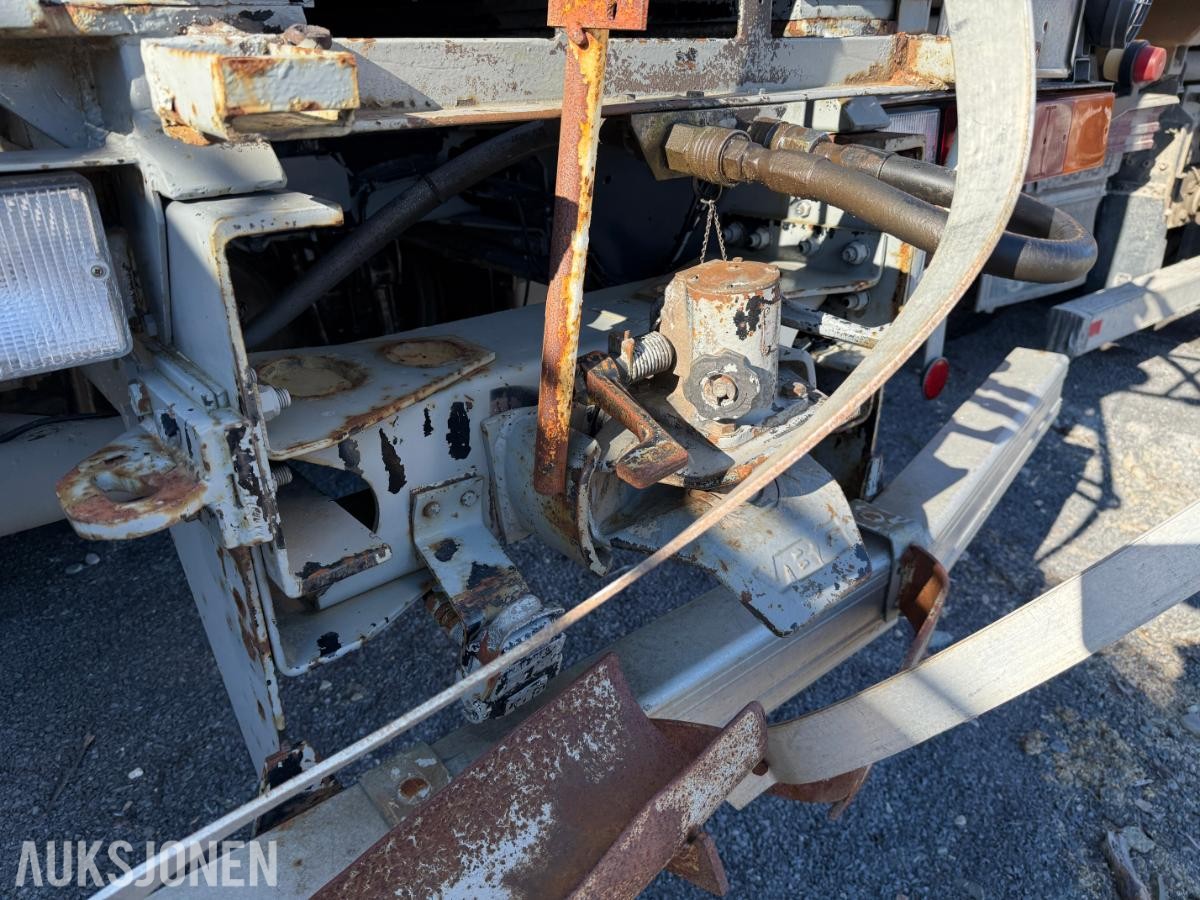 1986 VOLVO F10 TANKBIL med kun 37.500 KM