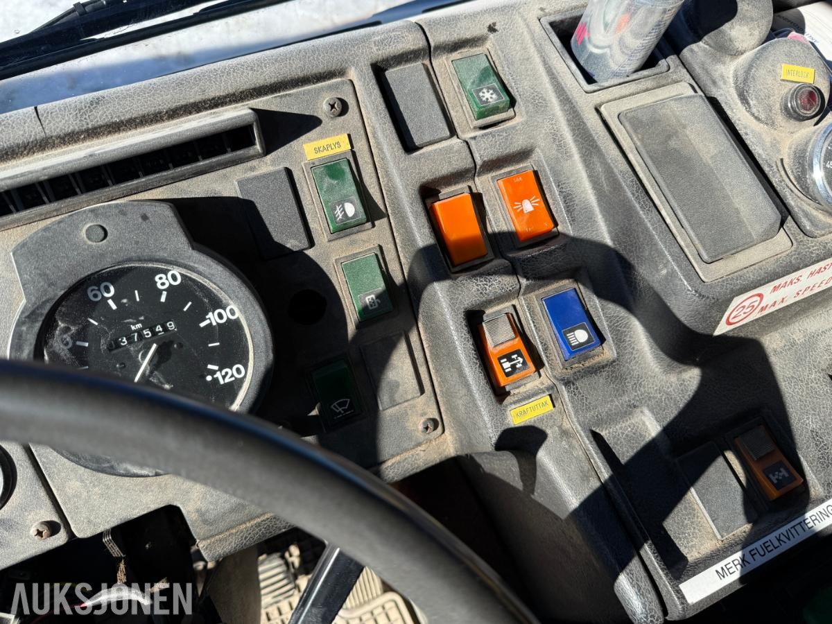 1986 VOLVO F10 TANKBIL med kun 37.500 KM
