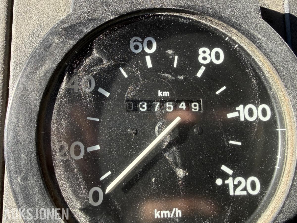 1986 VOLVO F10 TANKBIL med kun 37.500 KM