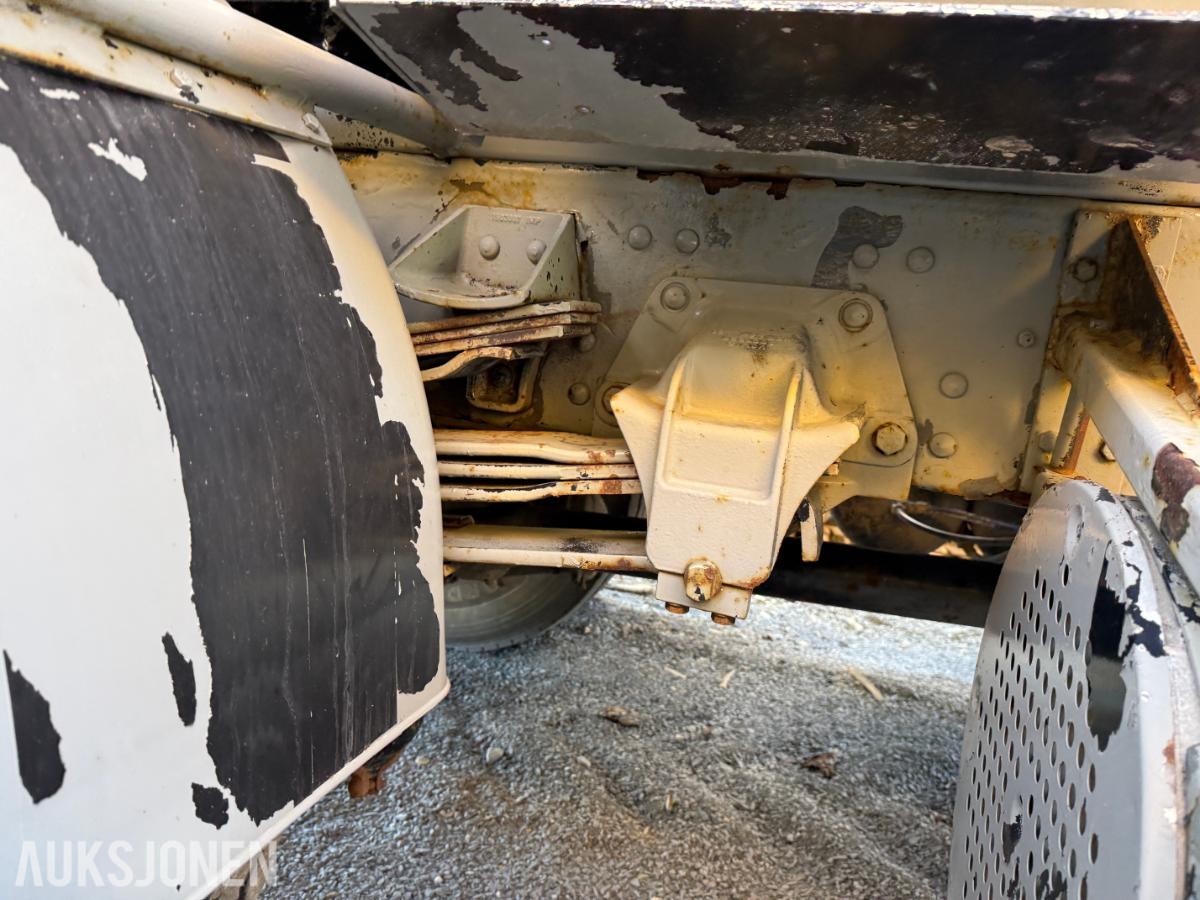 1986 VOLVO F10 TANKBIL med kun 37.500 KM