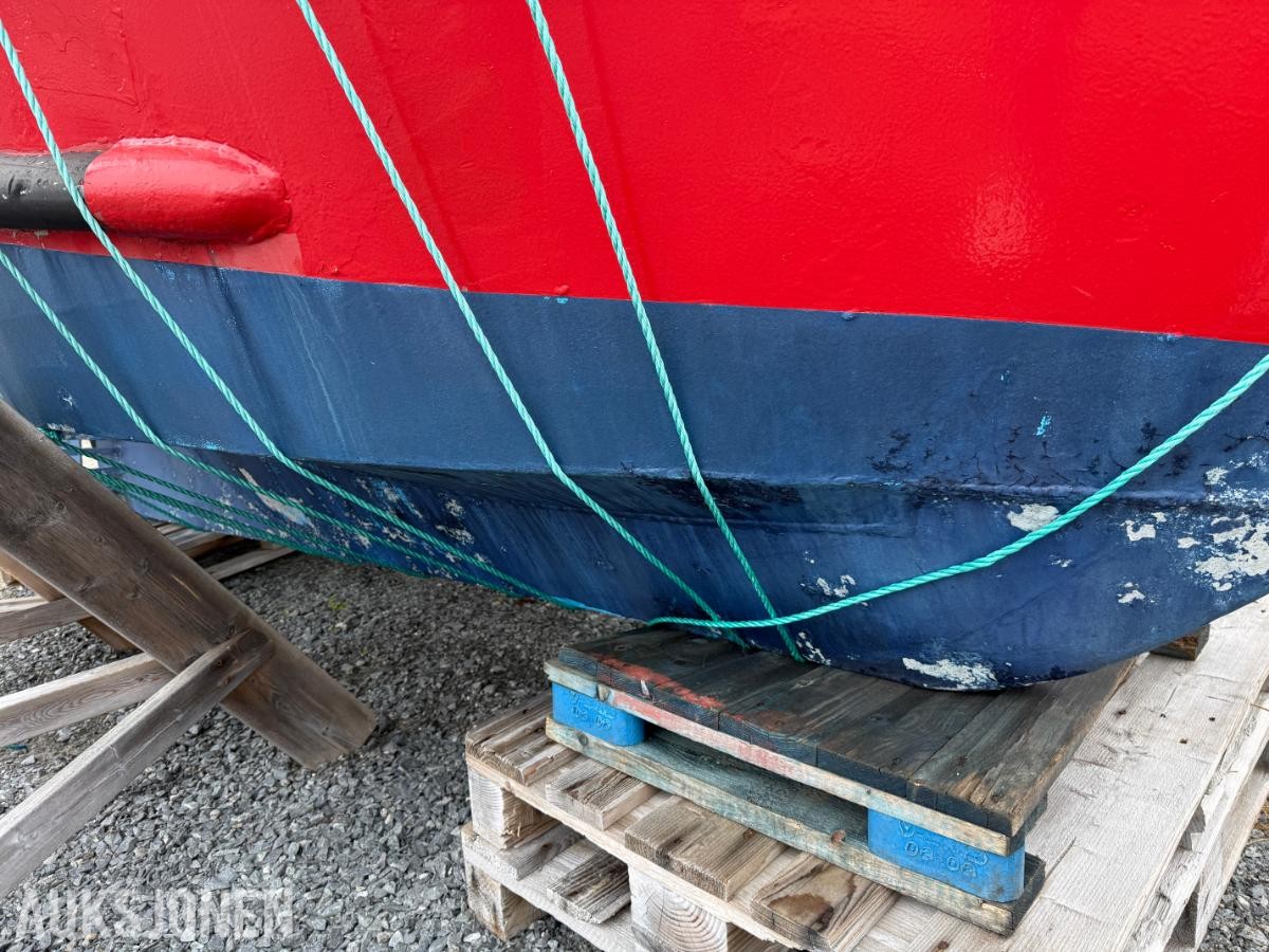 2000 Lettbåt, Volvo Penta, 4,92 lengde
