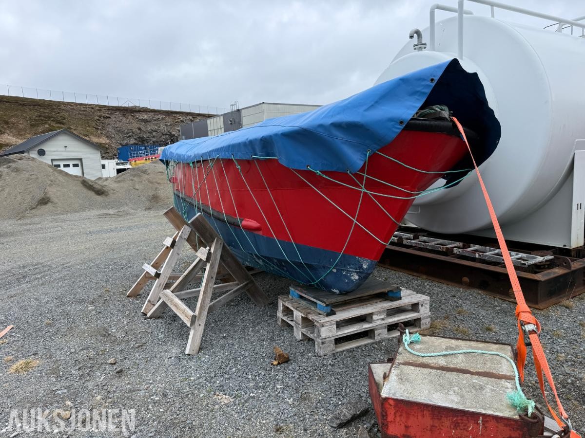 2000 Lettbåt, Volvo Penta, 4,92 lengde
