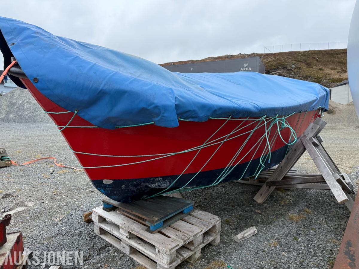 2000 Lettbåt, Volvo Penta, 4,92 lengde