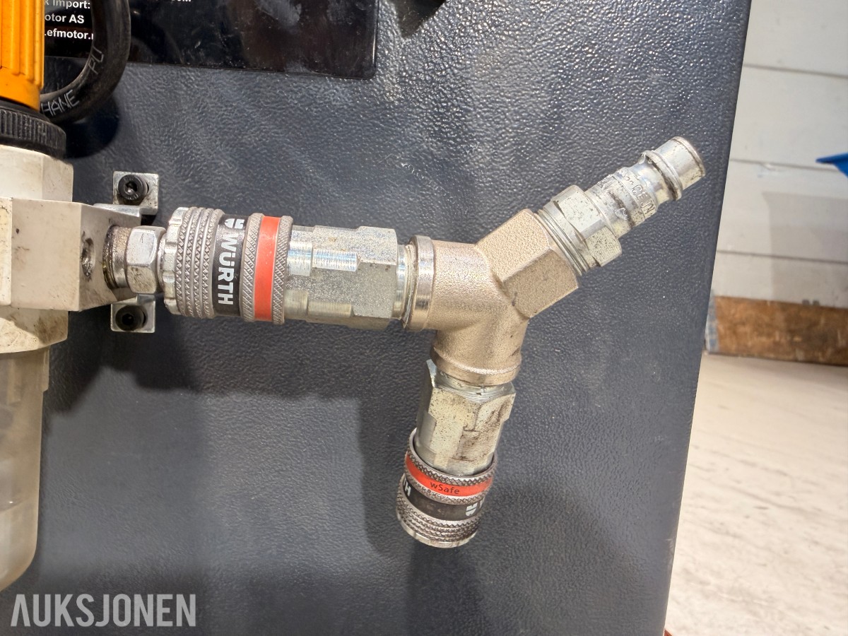 2022 TechLift 821R dekkomlegger 12–24” Med hjelpearmer