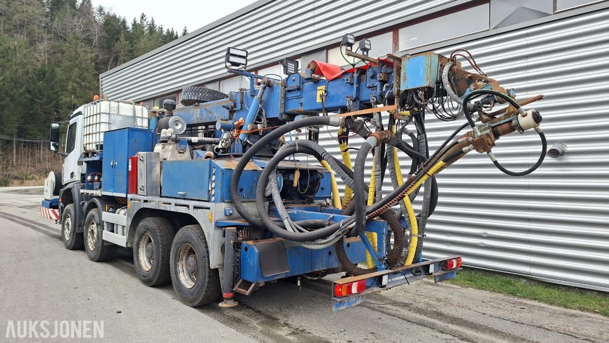 2015 Mercedes-Benz Arocs - med Meyco Roadrunner betongspruterigg 