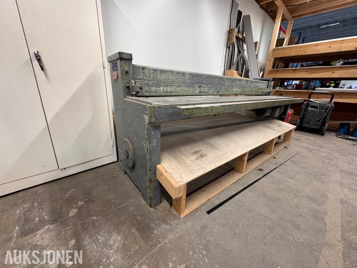 1973 Schechtl SMT 250 platesaks