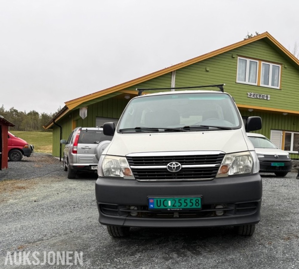 2009 Toyota HIACE 2.5-117 D 4WD med innredning