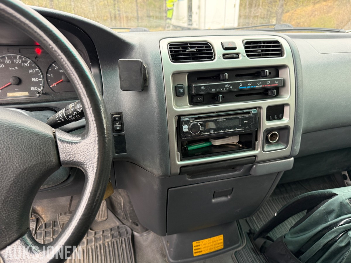 2009 Toyota HIACE 2.5-117 D 4WD med innredning