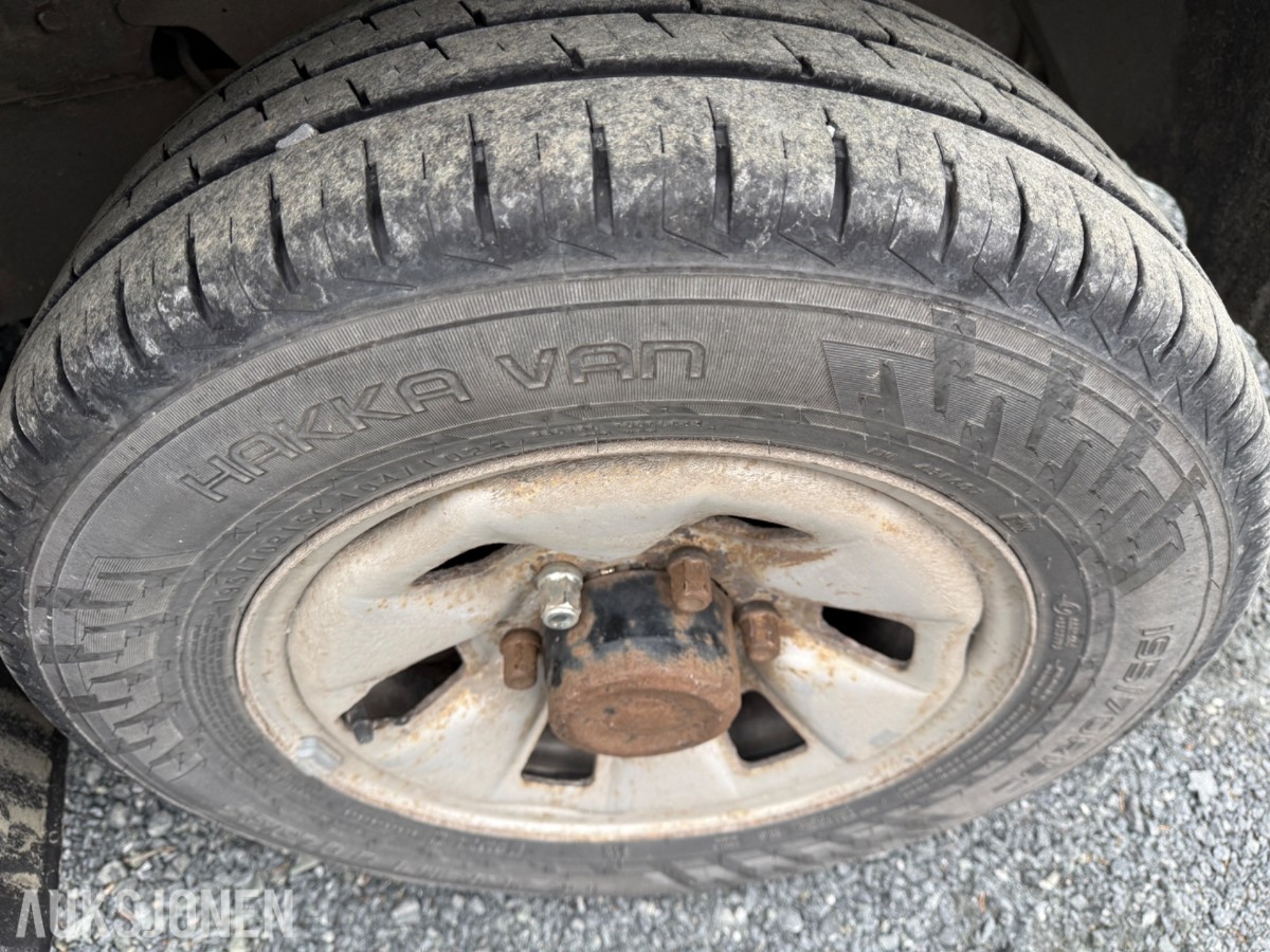 2009 Toyota HIACE 2.5-117 D 4WD med innredning