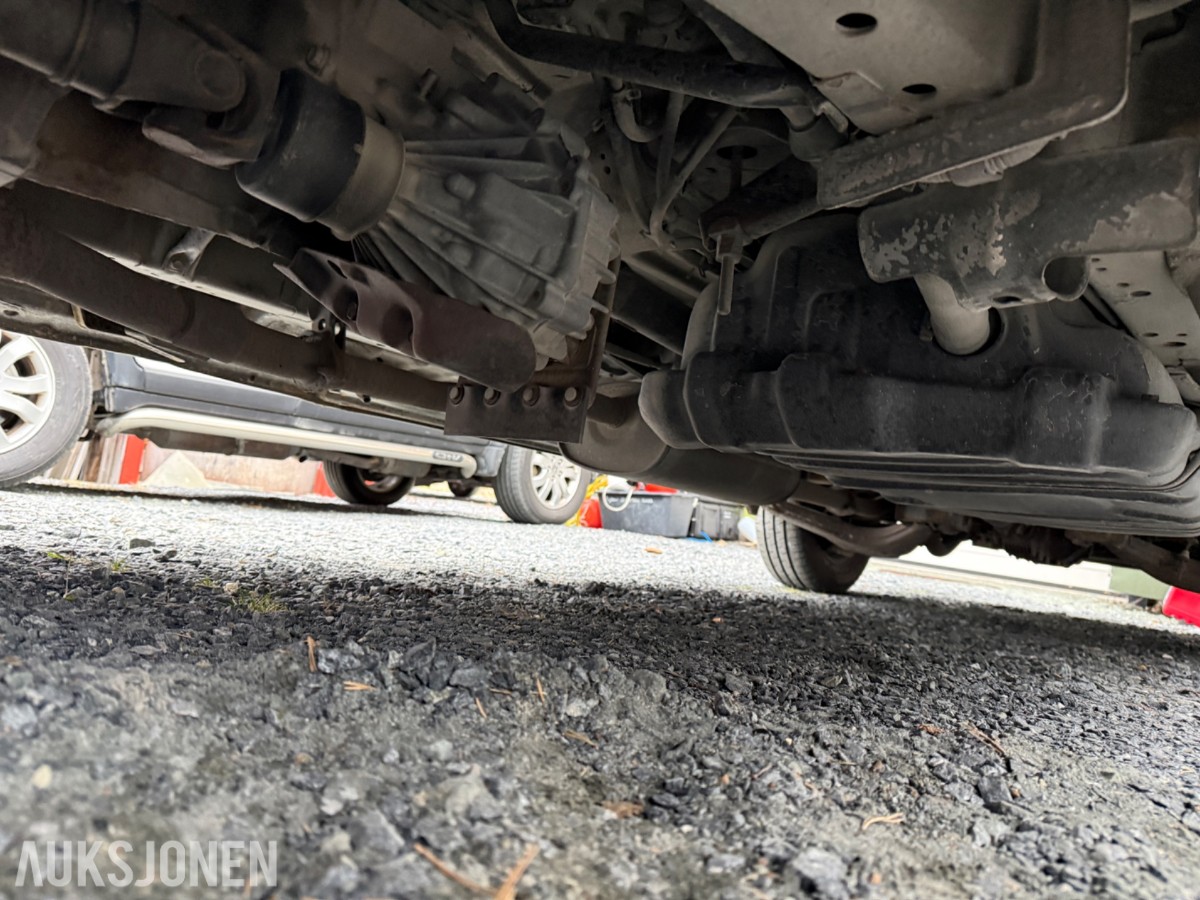 2009 Toyota HIACE 2.5-117 D 4WD med innredning
