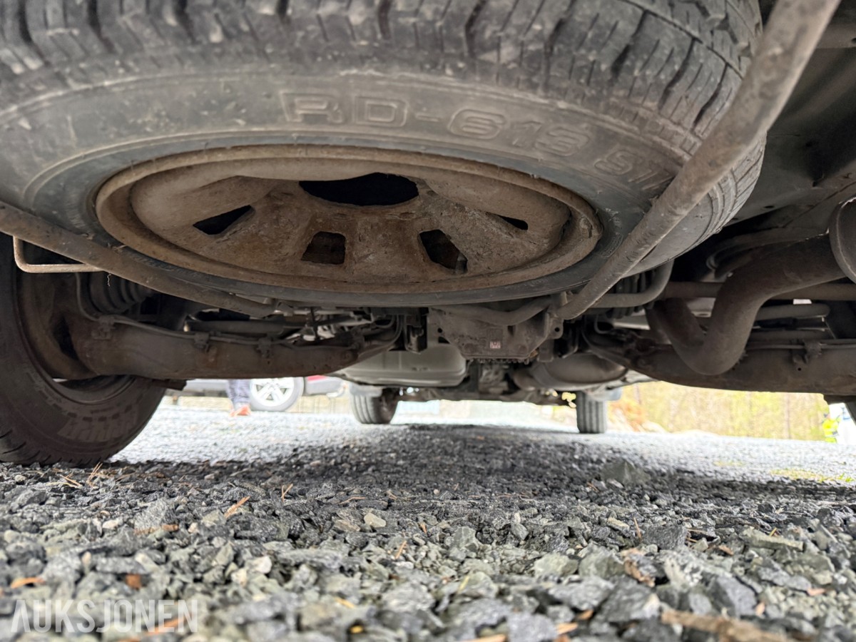 2009 Toyota HIACE 2.5-117 D 4WD med innredning