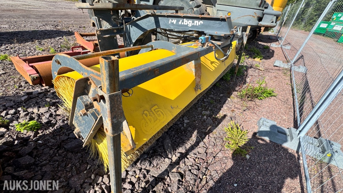 2020 STARK AH3000S feiekost med BM-feste - 300 CM