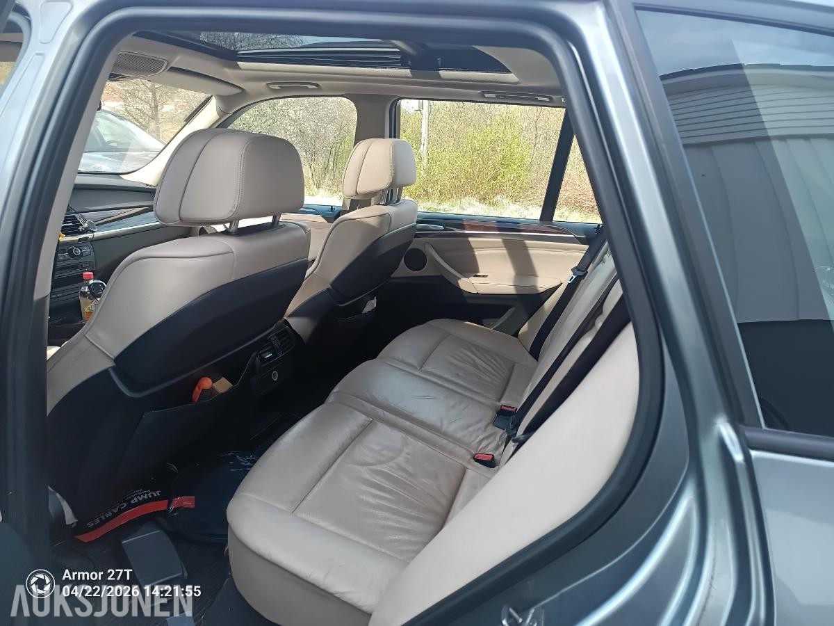 2010 BMW X5 xDrive30d, 271500km, Reparasjonsobjekt, Cruisekontroll, Hengerfeste, Skinninteriør, Soltak/glasstak   