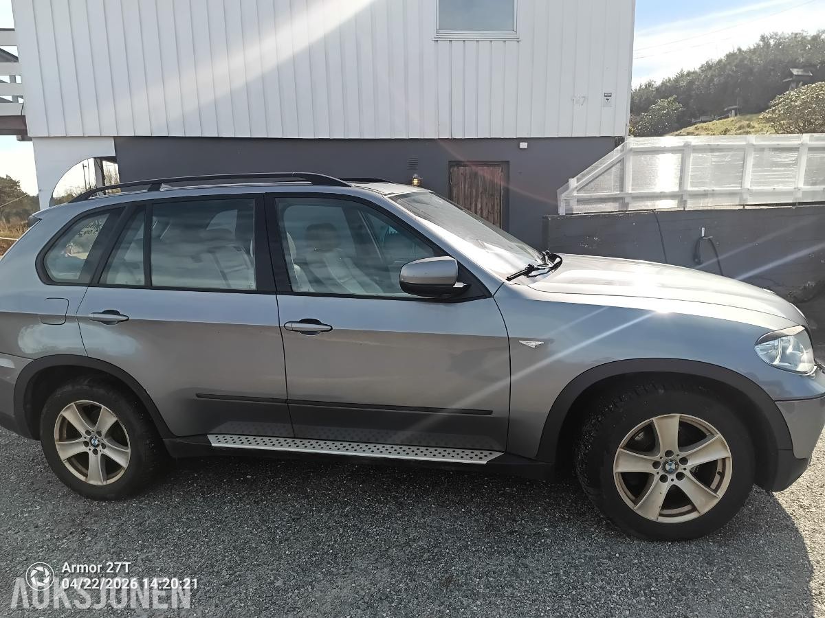 2010 BMW X5 xDrive30d, 271500km, Reparasjonsobjekt, Cruisekontroll, Hengerfeste, Skinninteriør, Soltak/glasstak   