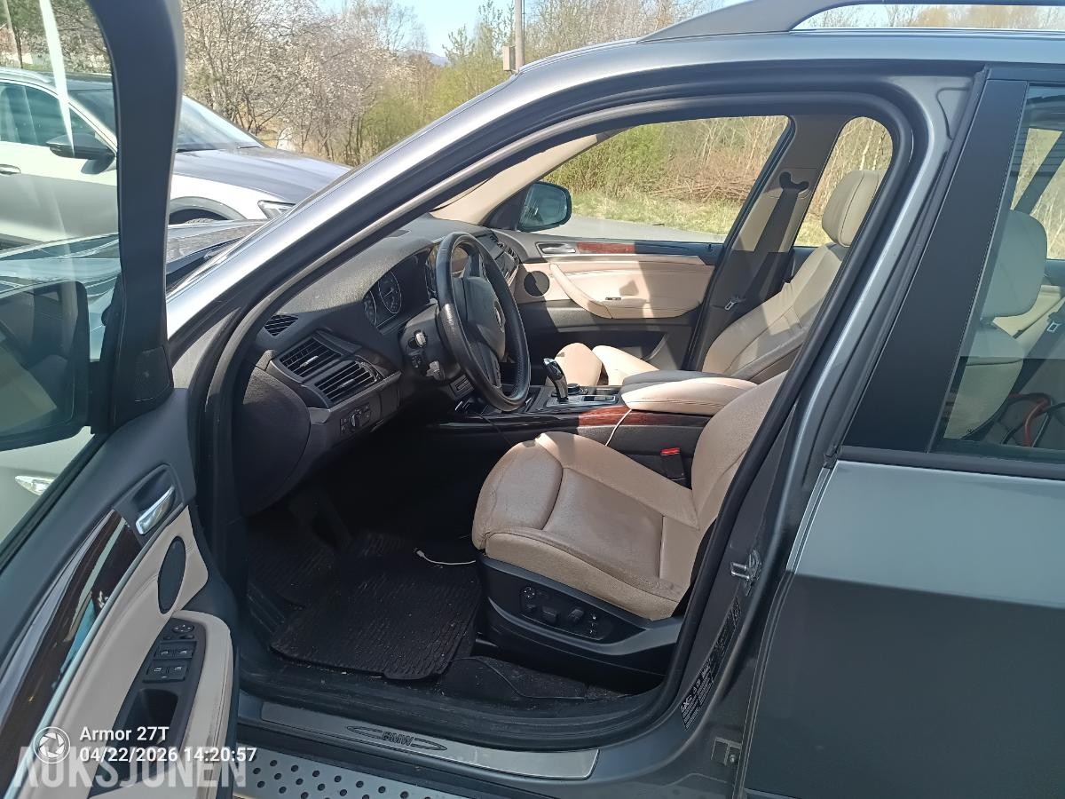 2010 BMW X5 xDrive30d, 271500km, Reparasjonsobjekt, Cruisekontroll, Hengerfeste, Skinninteriør, Soltak/glasstak   