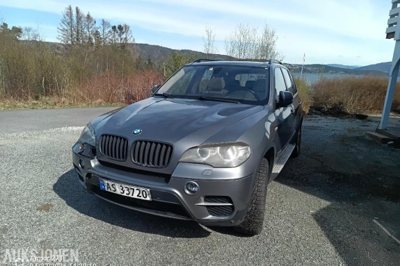2010 BMW X5 xDrive30d, 271500km, Reparasjonsobjekt, Cruisekontroll, Hengerfeste, Skinninteriør, Soltak/glasstak   