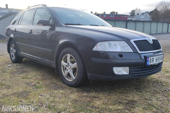 2008 Skoda Octavia 1.9 105hk Reparasjonsobjekt