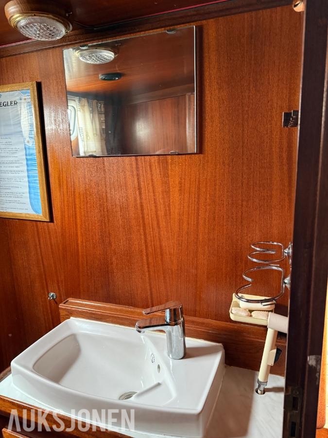 1979 Brofjord 36