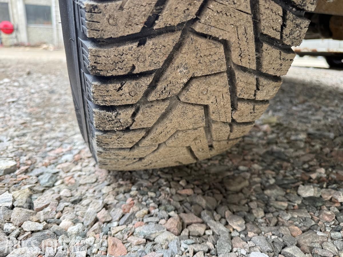 2002 Nissan King Cab, 2.5-133 D 4X4, 372217km