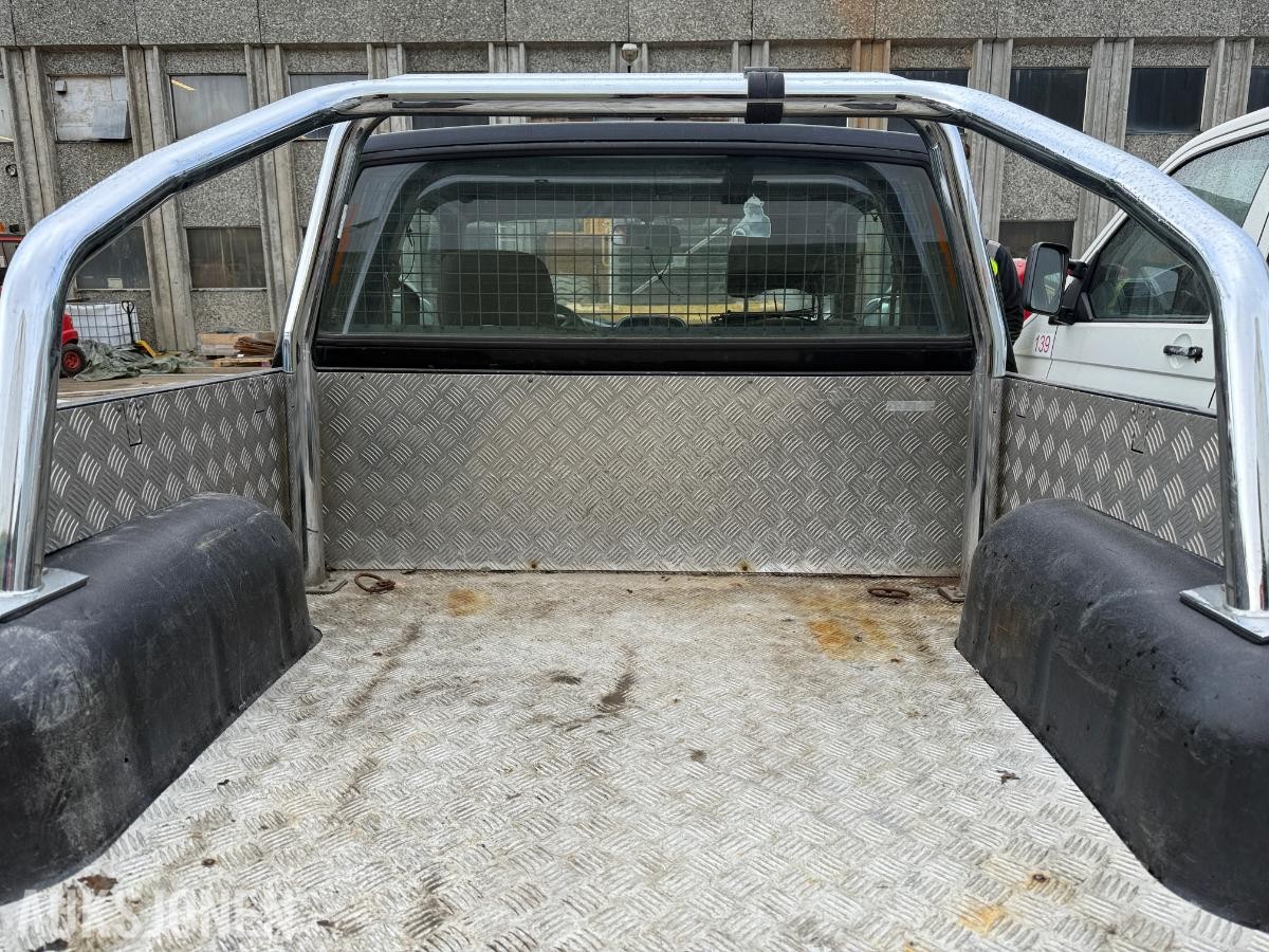 2002 Nissan King Cab, 2.5-133 D 4X4, 372217km