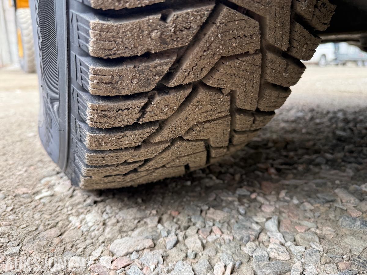 2002 Nissan King Cab, 2.5-133 D 4X4, 372217km