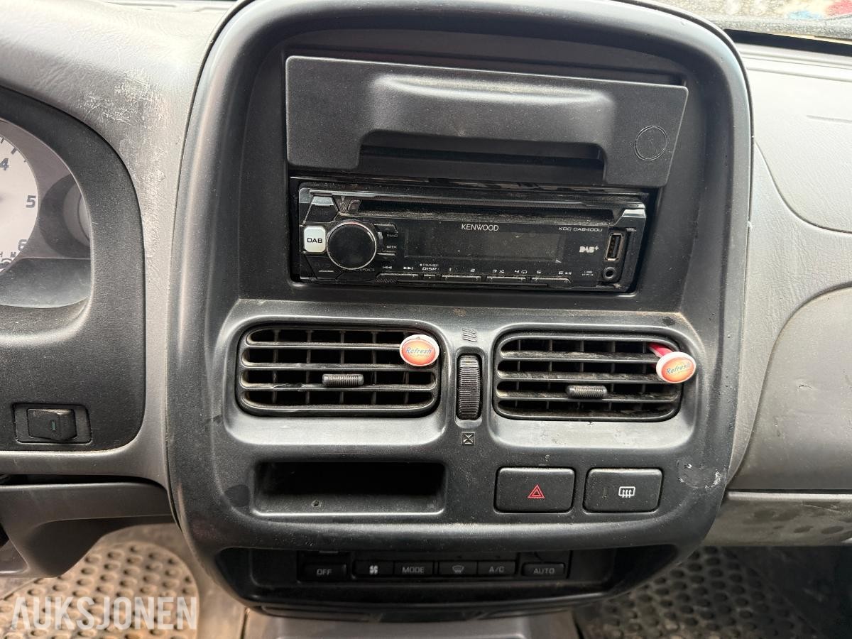 2002 Nissan King Cab, 2.5-133 D 4X4, 372217km