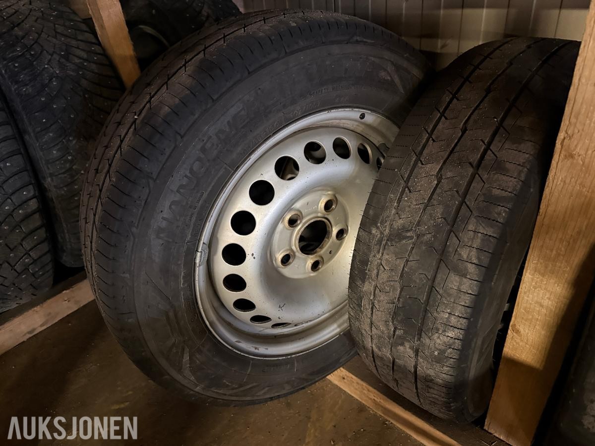 2005 Volkswagen Transporter kassebil 5 seter 398265km 