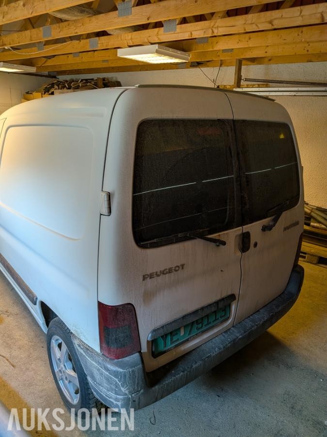 2005 Peugeot Partner 1.9 69hk   s+v dekk  lav km  130160km