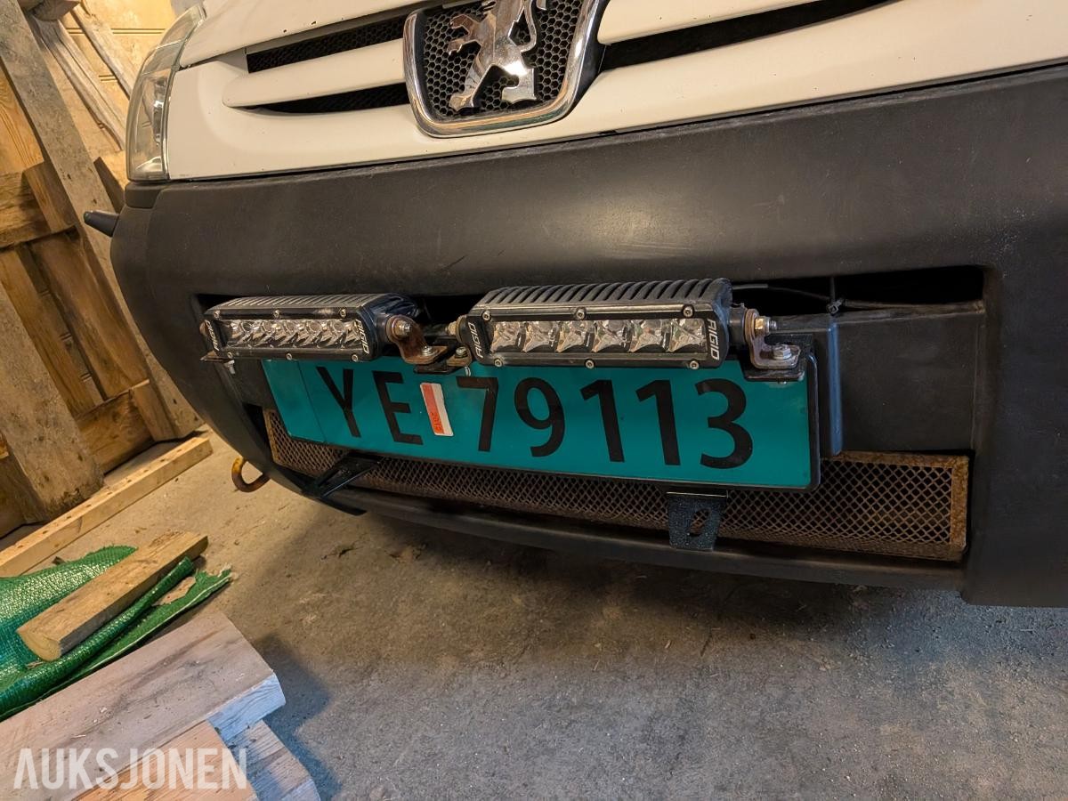 2005 Peugeot Partner 1.9 69hk   s+v dekk  lav km  130160km