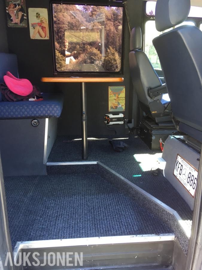 1998 Mercedes-Benz Vario 614D /42 4.3 diesel 136hk (180)