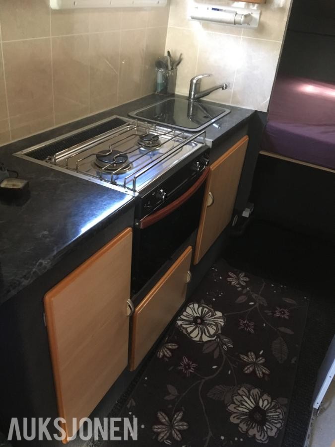 1998 Mercedes-Benz Vario 614D /42 4.3 diesel 136hk (180)