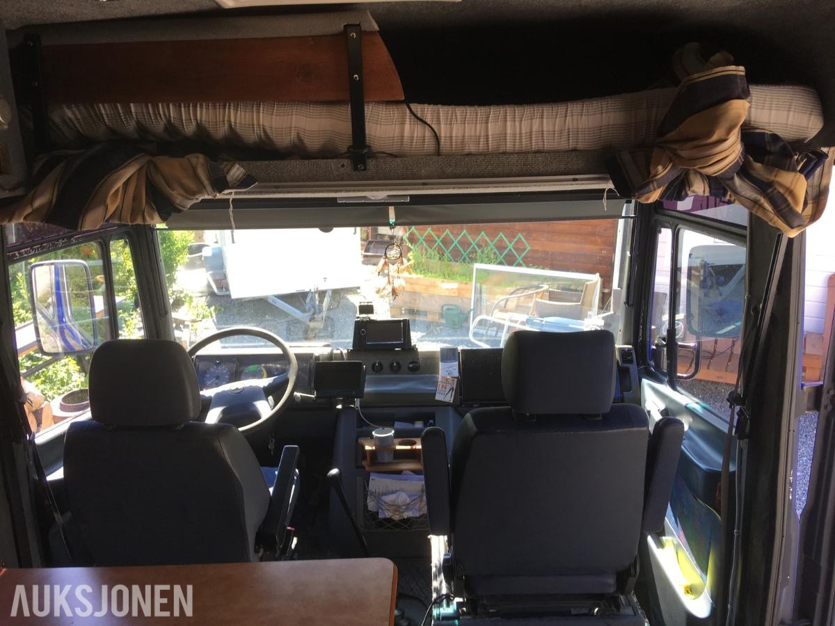 1998 Mercedes-Benz Vario 614D /42 4.3 diesel 136hk (180)