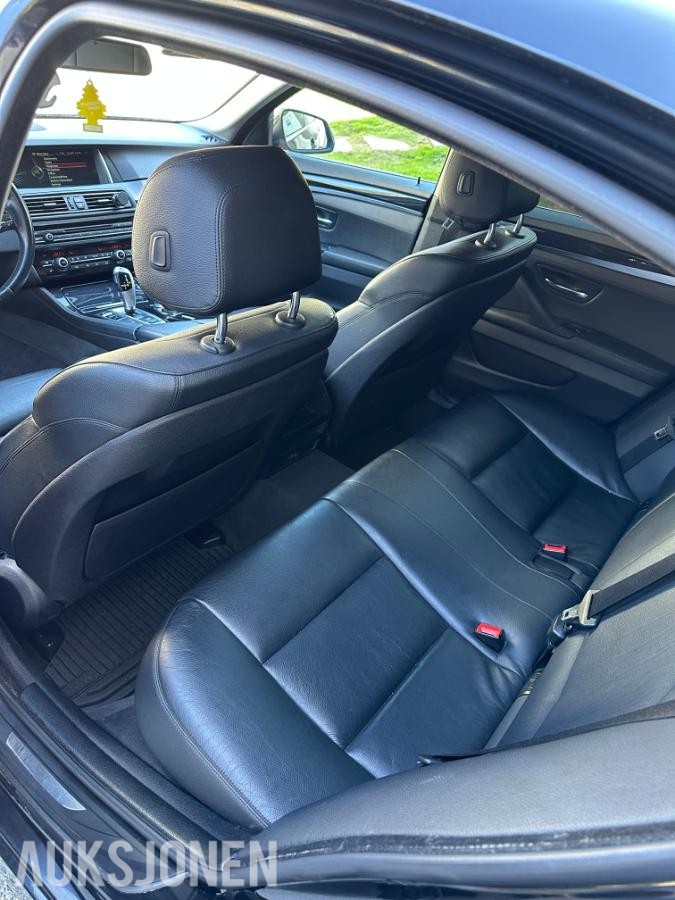 2014 BMW 5-serie 525d xDrive Hengerfeste Skinnseter