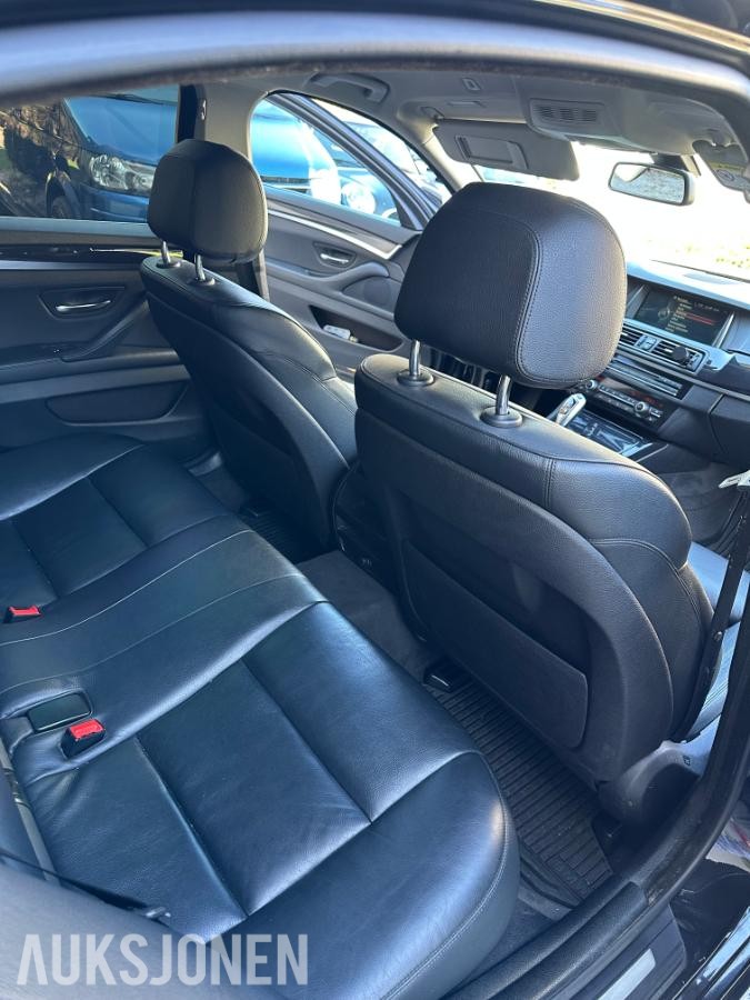 2014 BMW 5-serie 525d xDrive Hengerfeste Skinnseter