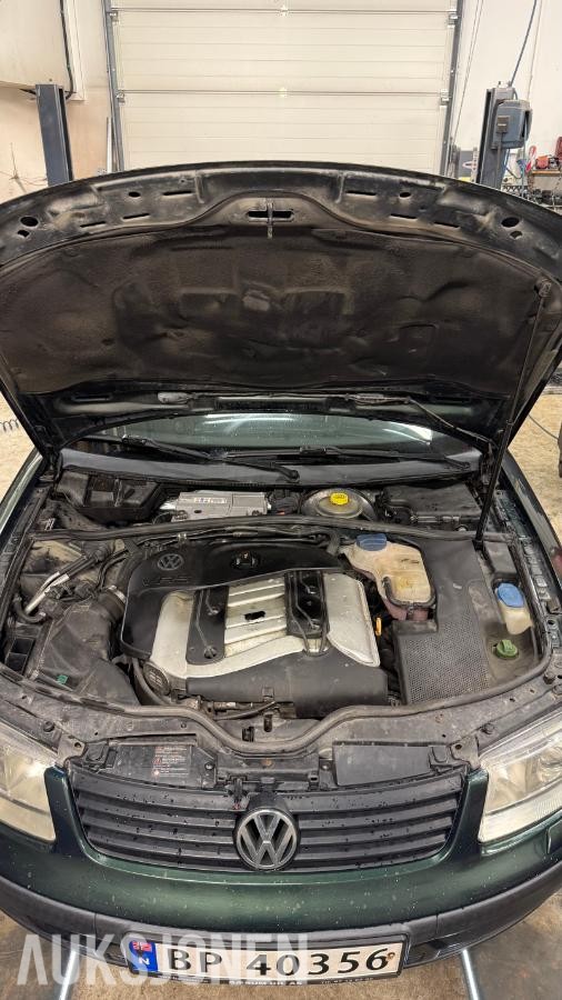 1999 Volkswagen Passat VR5 2.3 bensin 150hk 4MOTION 