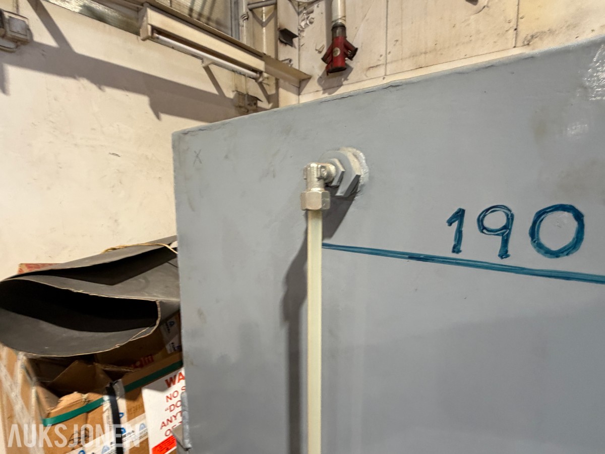 Hydraulikk/oljetank med stativ – 200 liter