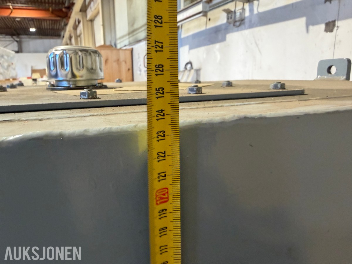 Hydraulikk/oljetank med stativ – 200 liter