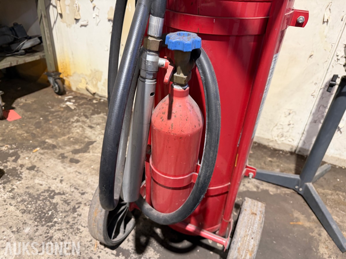 Skuteng P50i – Trallemonter brannslokker, 50 kg BC-pulver
