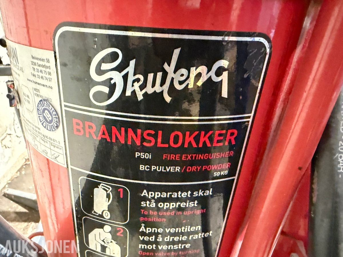 Skuteng P50i – Trallemonter brannslokker, 50 kg BC-pulver