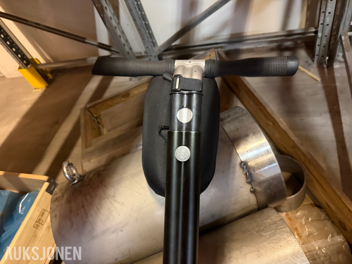 eRIDE offr – Elektrisk tohjuling/ståsykkel, kun 0,4 km
