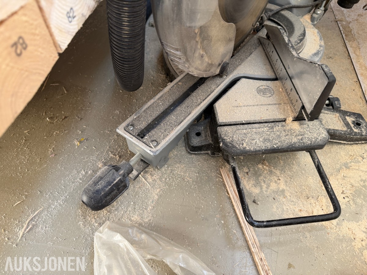 2021 Meec Tools Kappsag/Gjæringssag - 2000W - CE-merket