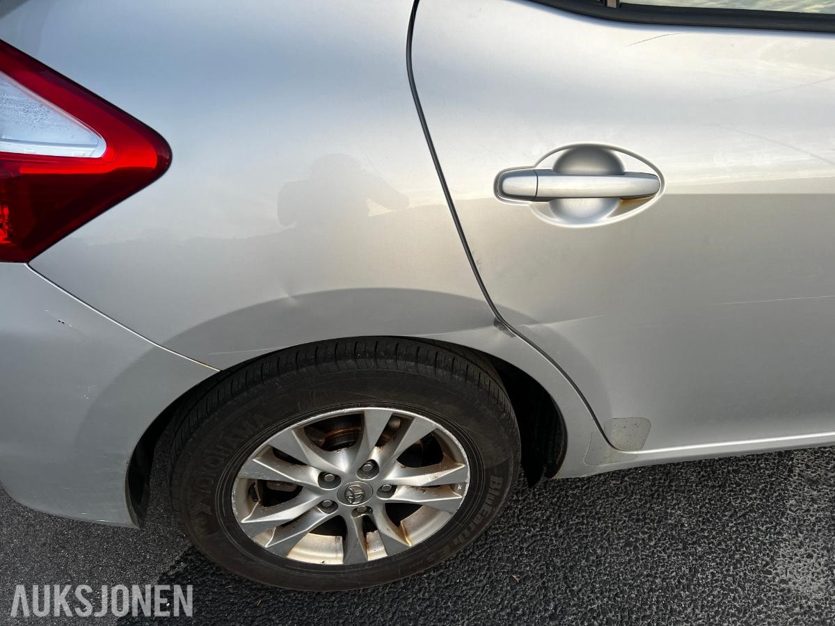 2011 Toyota Auris 1.4 90hk DAB Bluetooth